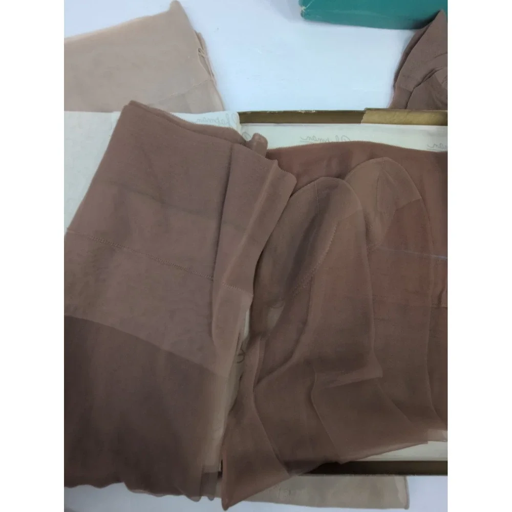 NEW MIX LOT6😍Vtg Ceil Chapman HummingBird Hosiery Wells Cantrice Nylon Lingerie